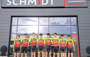 9 coureurs U19 au Cycle Golbéen