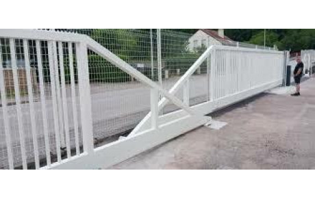 PES FERMETURES nouveau partenaire